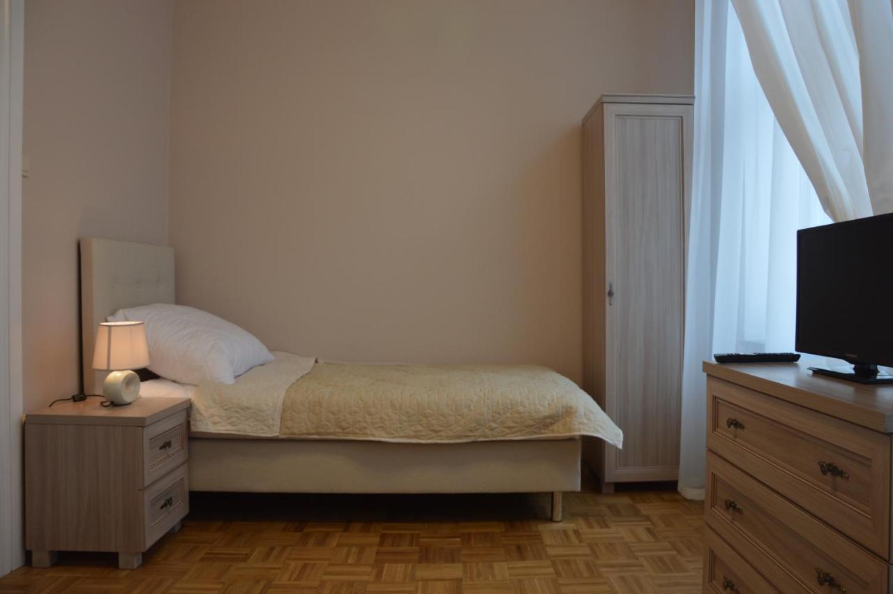 Ada Aparthouse Вроцлав Екстериор снимка
